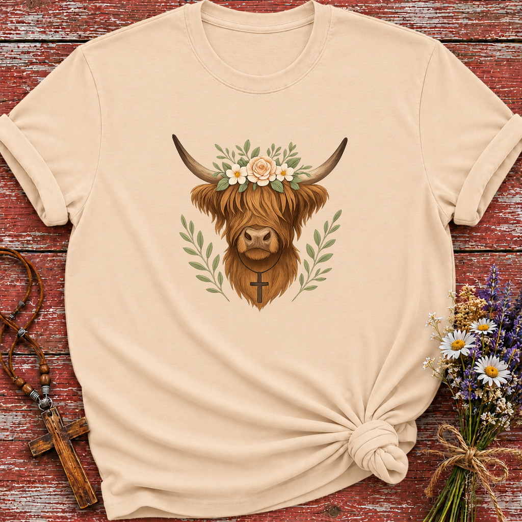 Highland Cow Cross Necklace T-Shirt